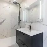 Beautiful Chic 5-Room Apartment In Marais & Bastille On Foot