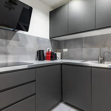 Beautiful Chic 5-room In Marais & Bastille On Foot Parigi