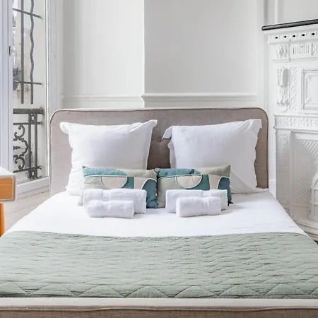 Beautiful Chic 5-room In Marais & Bastille On Foot * Parigi