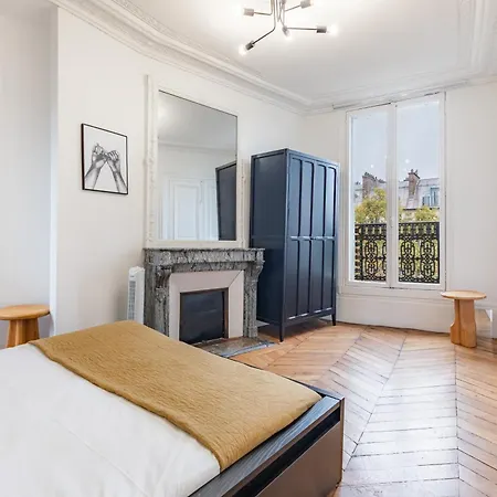 Appartamento Beautiful Chic 5-room In Marais & Bastille On Foot Parigi
